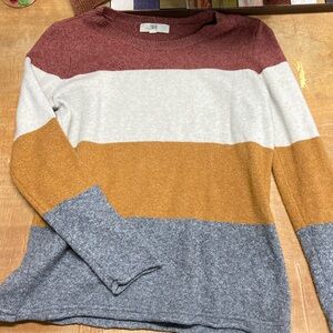 Pinque brand crew neck sweater